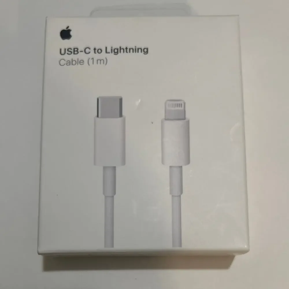 Authentic Apple USB-C to Lightening Cable (1m) New and Sealed